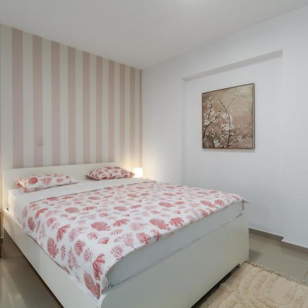 פורץ Modern Apartment Zen With Private Garden מראה חיצוני תמונה