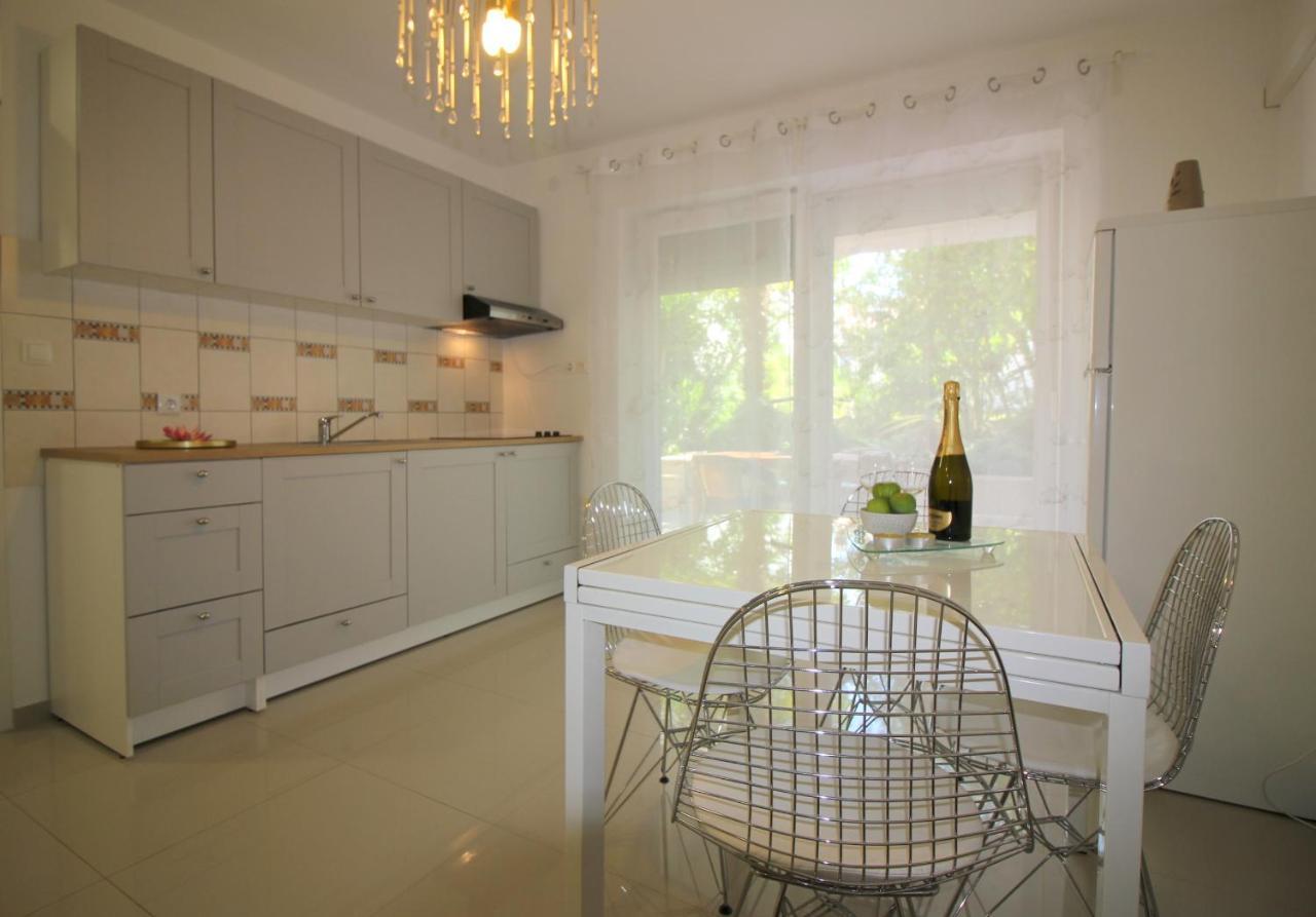 פורץ Modern Apartment Zen With Private Garden מראה חיצוני תמונה