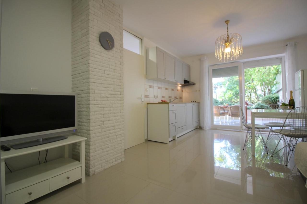 פורץ Modern Apartment Zen With Private Garden מראה חיצוני תמונה